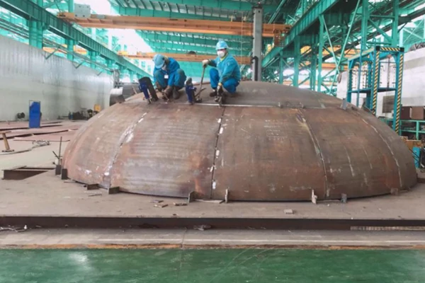 8m diameter tank head