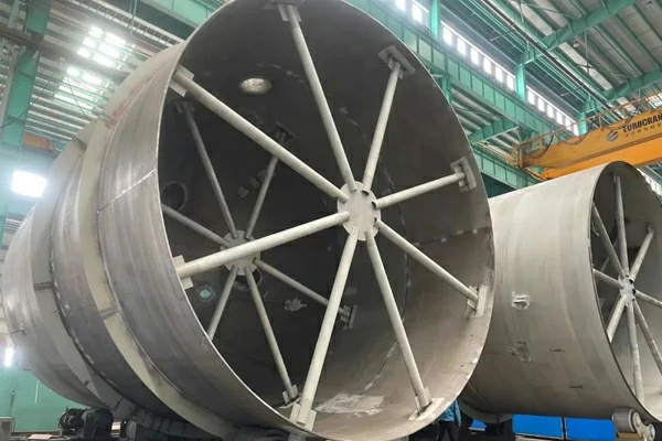 heavy prefabricated duplex steel structures for pressure vessel-reactor