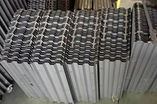 sheet metal assemblies for separator blades