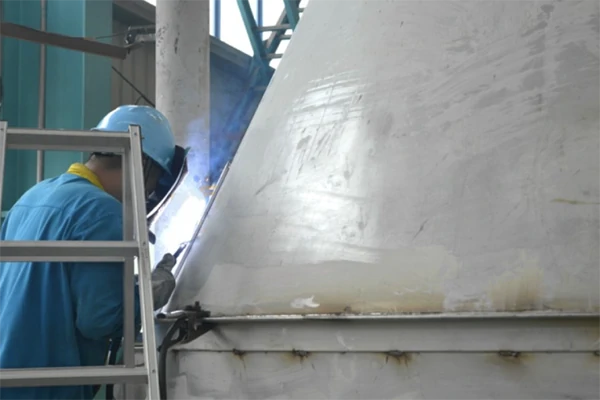 custom fabricated heavy silos and bins