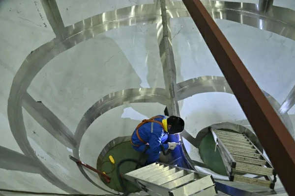 storage tank fabrication - welding